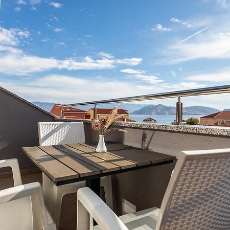 Apartments Crnekovic III Baška Екстериор снимка