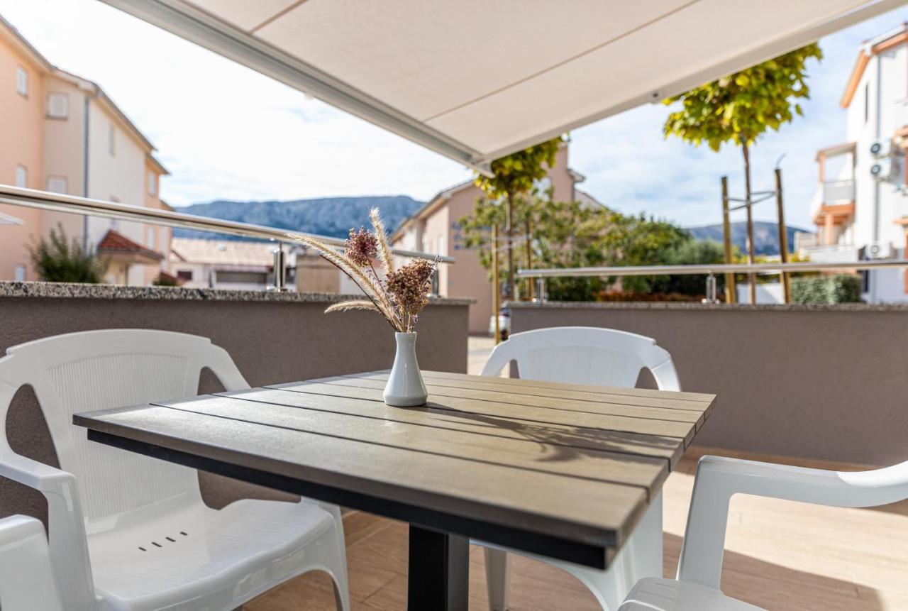 Apartments Crnekovic III Baška Екстериор снимка