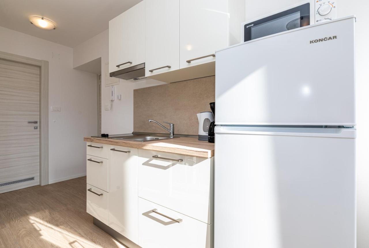 Apartments Crnekovic III Baška Екстериор снимка