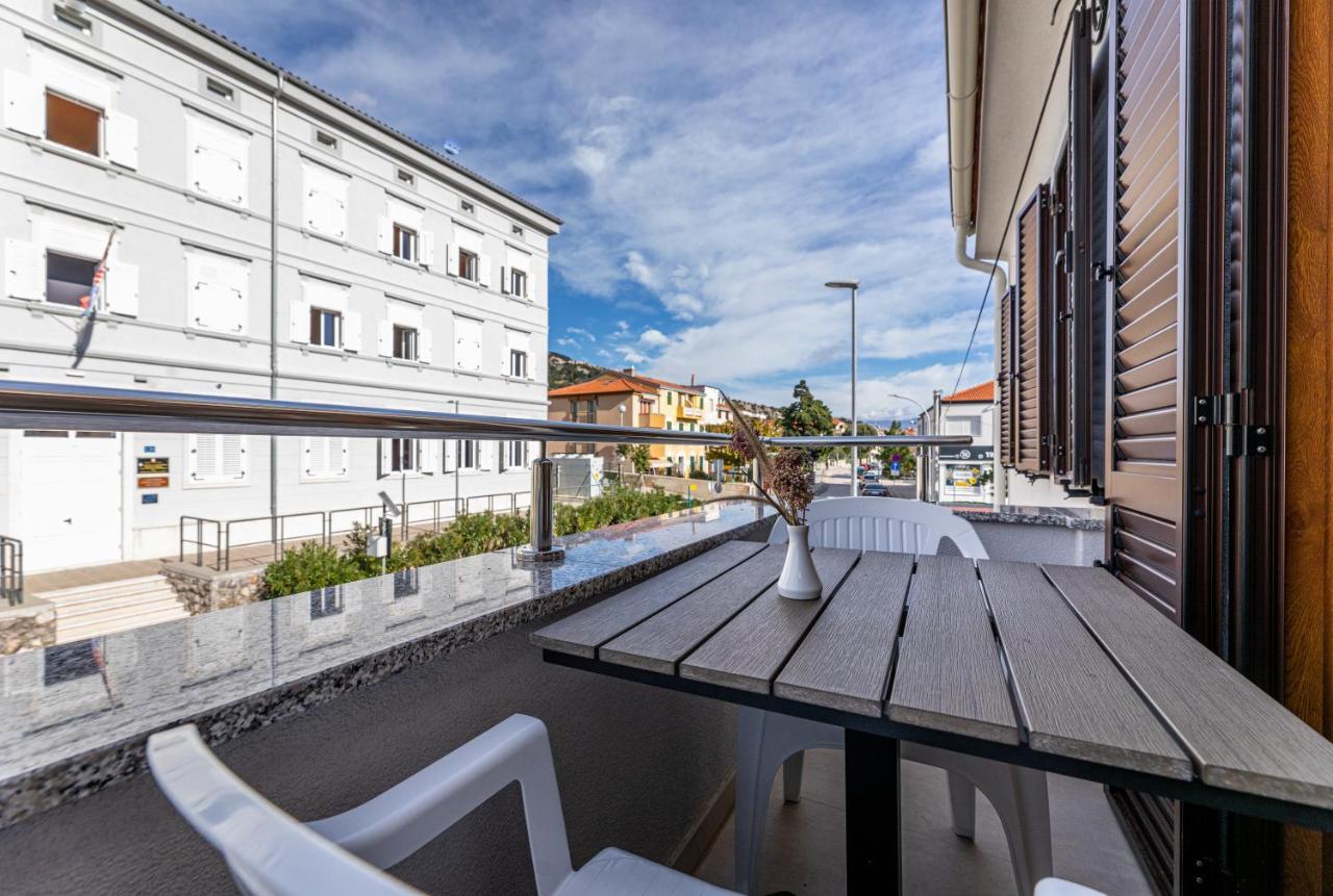 Apartments Crnekovic III Baška Екстериор снимка
