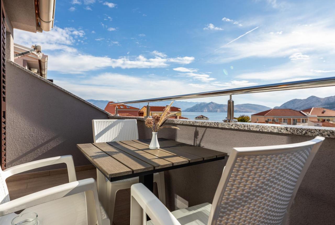 Apartments Crnekovic III Baška Екстериор снимка