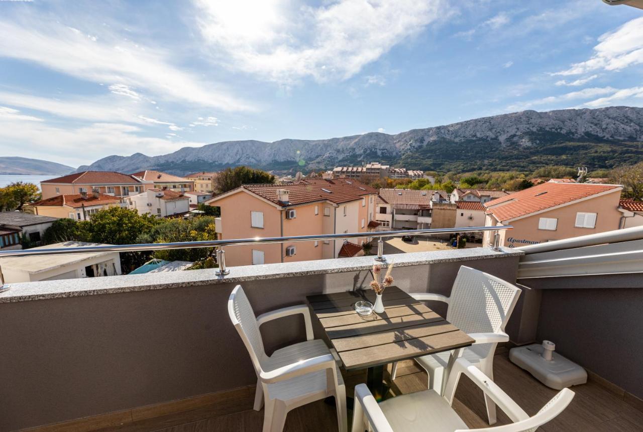 Apartments Crnekovic III Baška Екстериор снимка
