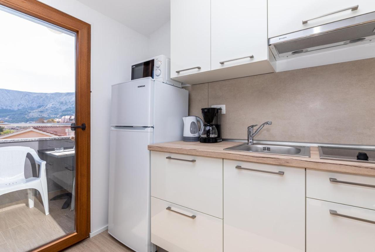 Apartments Crnekovic III Baška Екстериор снимка
